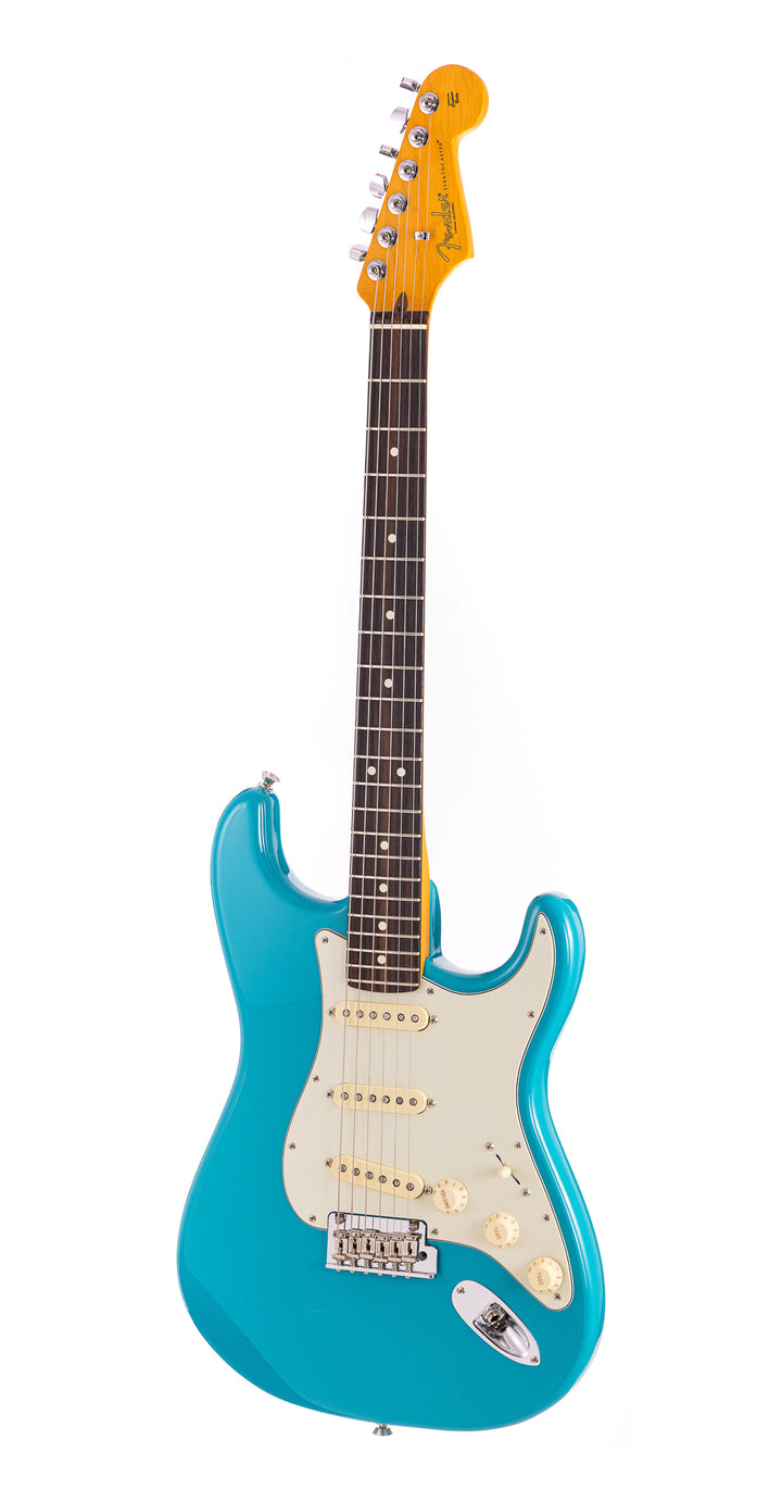 American Professional II Stratocaster HSS - Miami Blue (806)